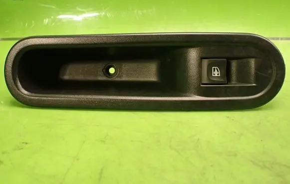 Renault Twingo III Quarter vent window switch 809603714R
