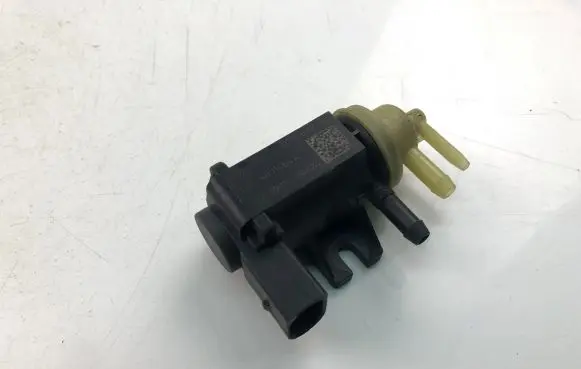 Volkswagen PASSAT B7 Brake central valve 1K0906627B