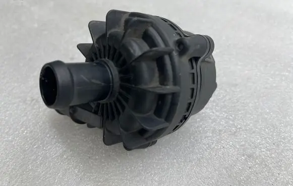 Volkswagen ID.4 Electric auxiliary coolant/water pump 1EA965567D