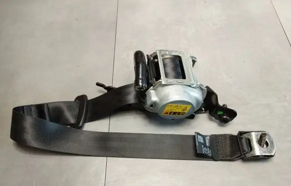 Volkswagen Amarok II Rear seatbelt MB3B26611E51BD
