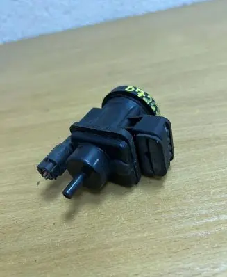 Mercedes-Benz A W168 EGR valve A0005450427 D7267