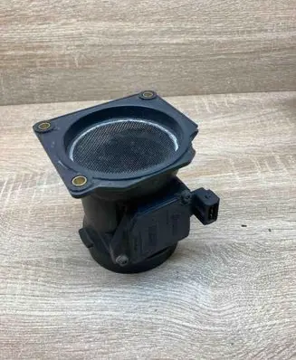 Audi A6 S6 C5 4B Mass air flow meter 078133471C AFH7008C