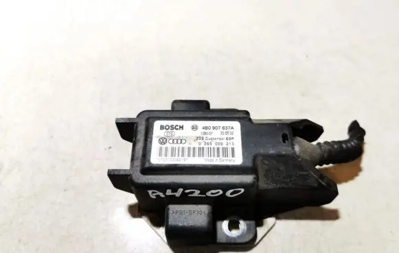 Volkswagen PASSAT B5 ESP acceleration yaw rate sensor 4B0907637A 07207003621s