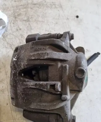 Mercedes-Benz E W211 Front brake caliper 7060128295