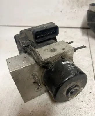 Volkswagen Golf IV ABS Pump 1J0907379P