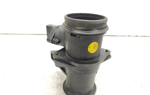 Volkswagen PASSAT B5 Mass air flow meter 0280218032 06A906461D
