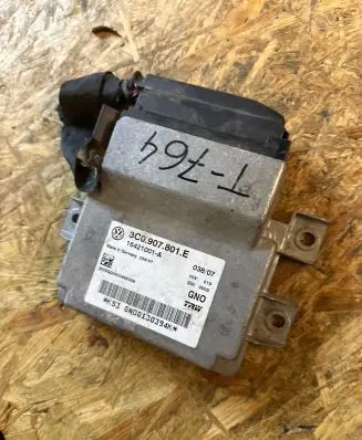 Volkswagen Golf VI Hand brake control module 3C0907801E