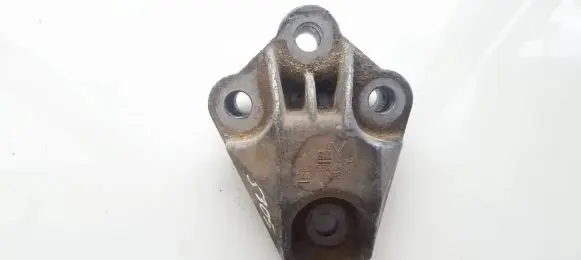 Opel Vectra B Engine mounting bracket 90538041 24495013A