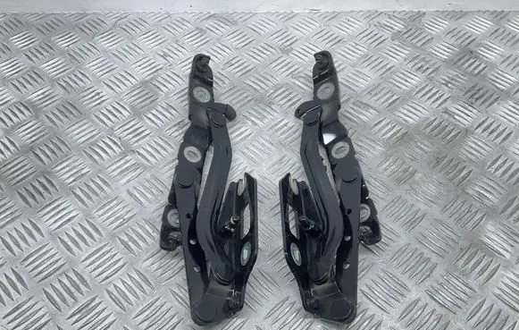 Audi A5 8T 8F Tailgate/trunk/boot hinge 8F0827302B 8F0827301B