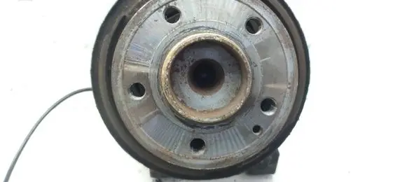 Mercedes-Benz Vito Viano W447 Rear wheel hub A4473570106