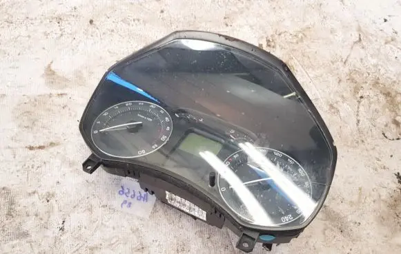 Skoda Octavia Mk2 (1Z) Speedometer (instrument cluster) v3558396 A2C53032531