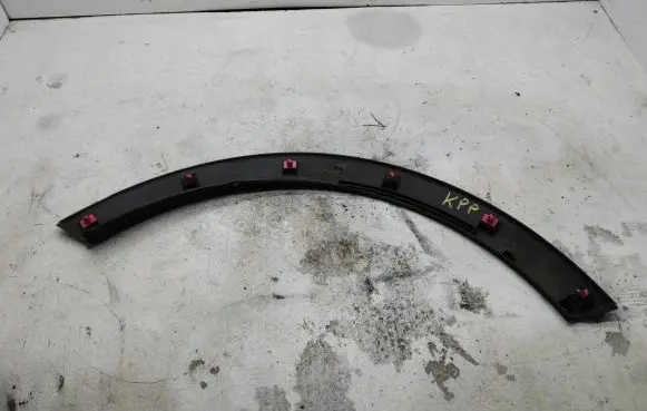 KIA Sportage Front arch trim 877113U000