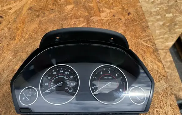 BMW 4 F32 F33 Speedometer (instrument cluster) 9232895 30399789 14369510