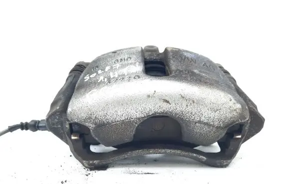 Volkswagen Golf VII Front brake caliper 6792G