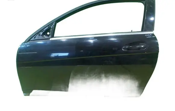 Mercedes-Benz C W204 Front door PRZOD LEWE