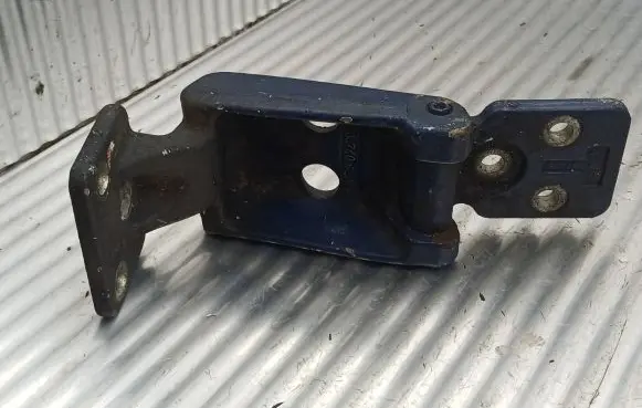Volkswagen Crafter Loading door lower hinge A9067400737