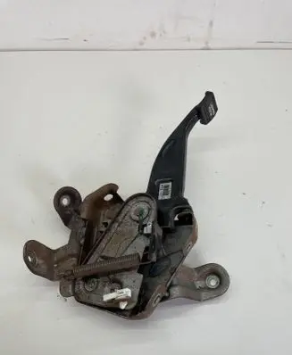 Hyundai Santa Fe Handbrake/parking brake lever assembly 597102B500
