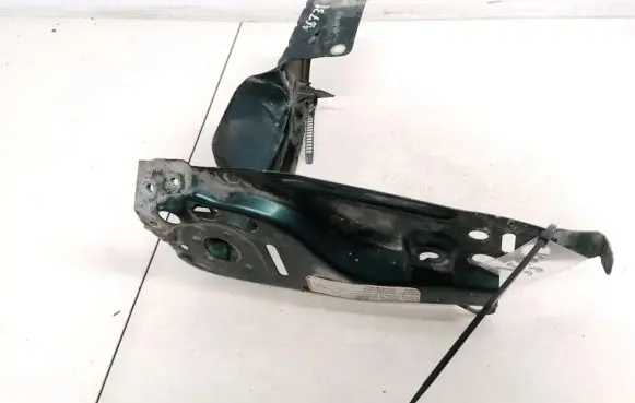 Audi 80 90 S2 B4 Radiator support slam panel