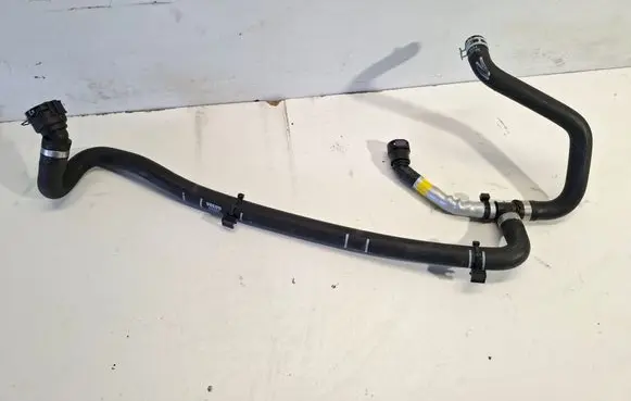 Volvo V60 Engine coolant pipe/hose 31319852