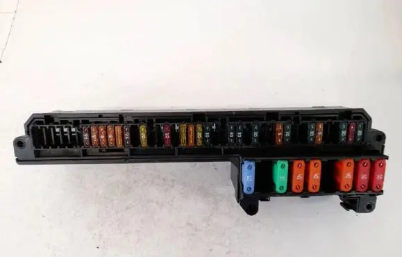 BMW 5 E60 E61 Fuse box set 6114695733002 61146957330-02