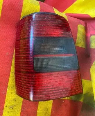 Volkswagen Golf III Tail light bulb cover holder 1H9945257