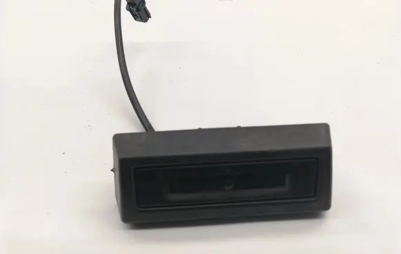 KIA Niro Tailgate/boot open switch button 