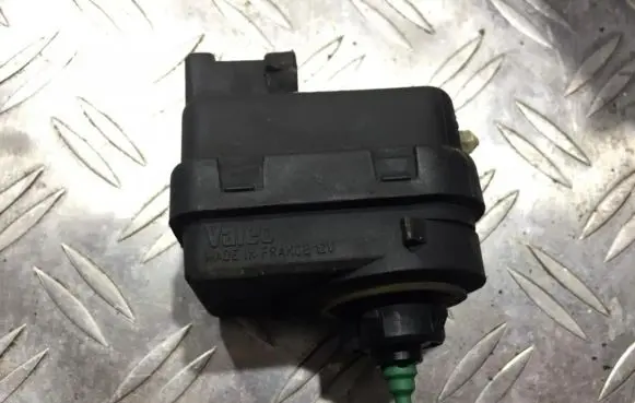 Renault Scenic I Headlight level adjustment motor 