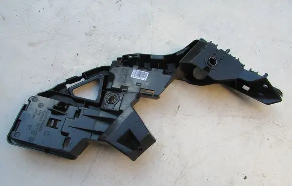 Volkswagen Golf VIII Fender mounting bracket 5H0807050F