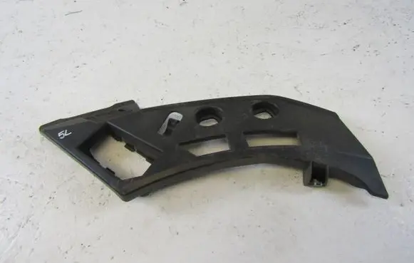 Skoda Yeti (5L) Front bumper mounting bracket 5LA807177