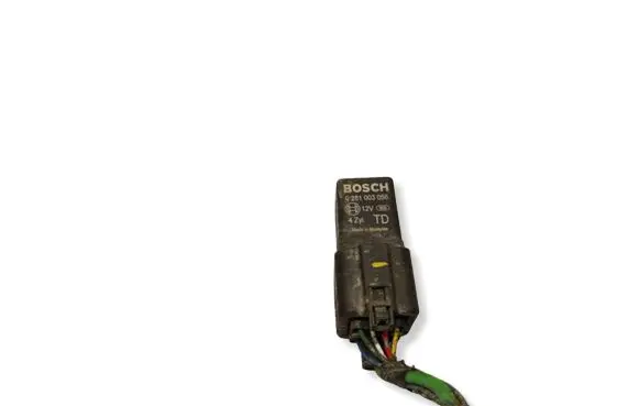 Honda CR-V Glow plug pre-heat relay 0281003056