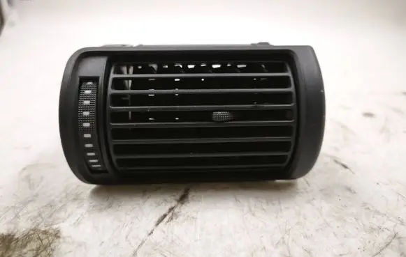 Audi A4 S4 B5 8D Dashboard side air vent grill/cover trim 8D1820902B