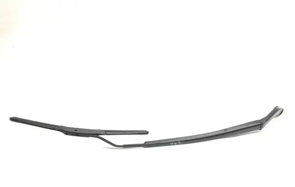 Toyota RAV 4 (XA50) Windshield/front glass wiper blade 