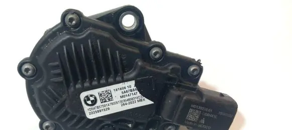 BMW X7 G07 Transfer box differential control unit 5a67b84 18180810 2225891529