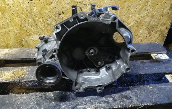 Seat Ibiza IV (6J,6P) Manual 5 speed gearbox LVG