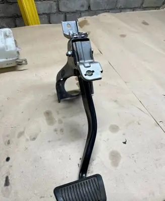 KIA Carens III Brake pedal 32800A4300