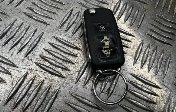 Skoda Superb B6 (3T) Ignition key/card 3T0837202