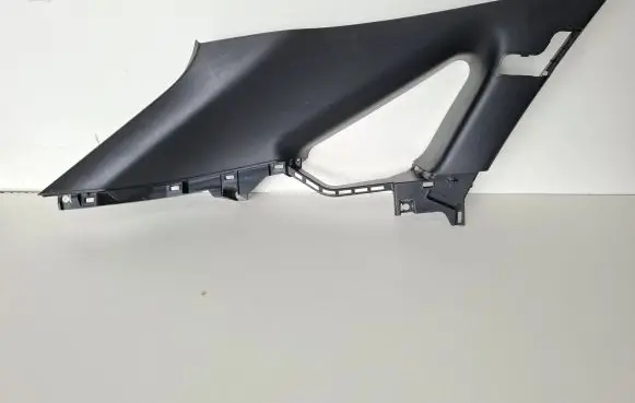 (D)pillar trim (top)