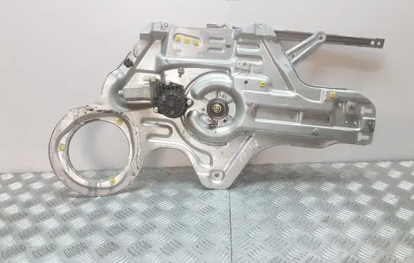 KIA Cerato Front door window regulator with motor 824802F020