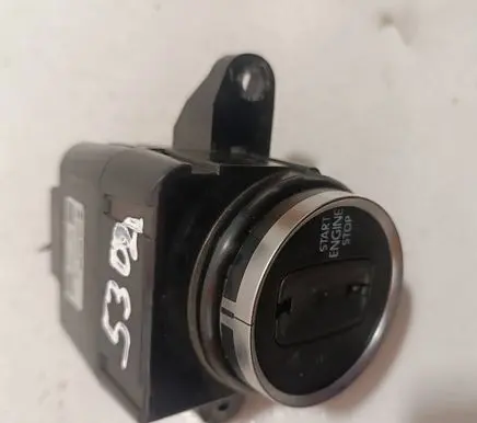 Volkswagen Touareg II Ignition lock 7P6905843 33305101