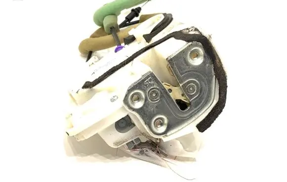 Mazda 3 II Rear door lock