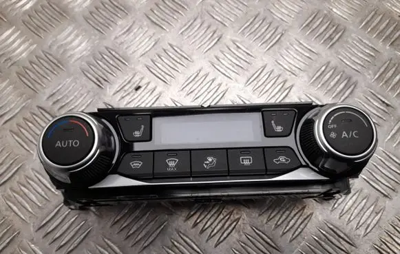 Nissan Juke II F16 Climate control unit 275006PC0A