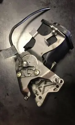 BMW 3 E90 E91 Power steering pump 7692974