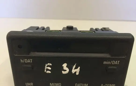 BMW 5 E34 Screen/display/small screen 1374288 6213 218904