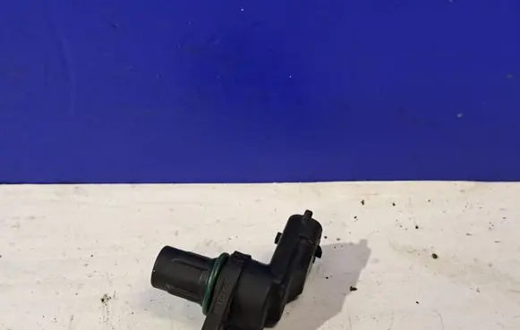 Volvo V70 Camshaft position sensor 8658726 0232103063