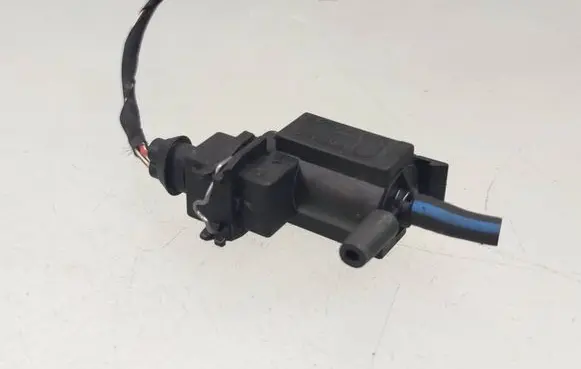 BMW 7 E65 E66 Turbo solenoid valve 1742712 72234100 08T107