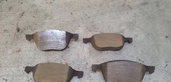 Ford Kuga I Brake pads (front)