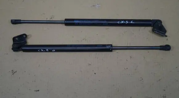 Mazda CX-5 Tailgate strut 
