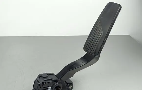 Maserati Levante Accelerator throttle pedal 6PV93396608 04861714AF