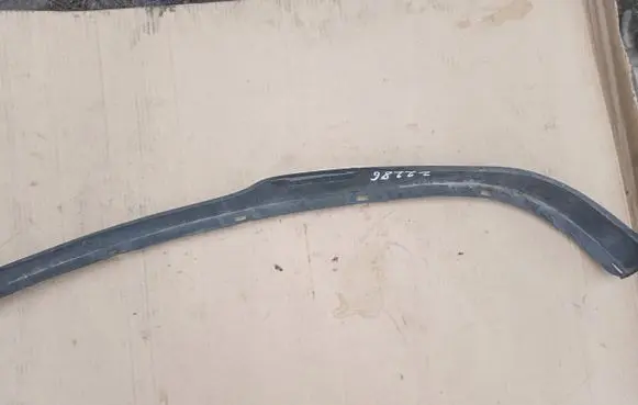 Opel Astra G Front bumper lip 90559496