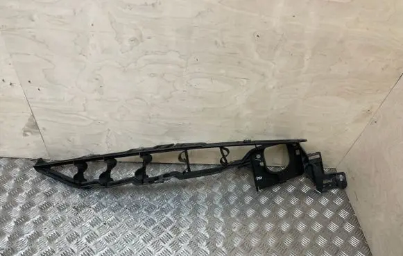 BMW X6 E71 Fender mounting bracket 7157990